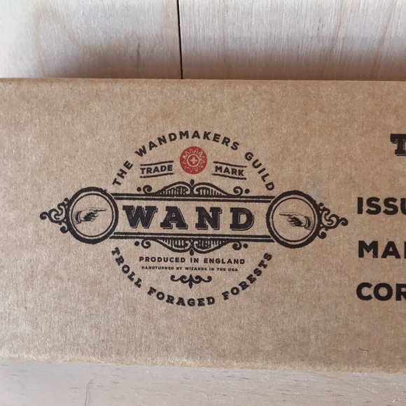 Harry Potter Wooden Wand - Picture 3 of 6